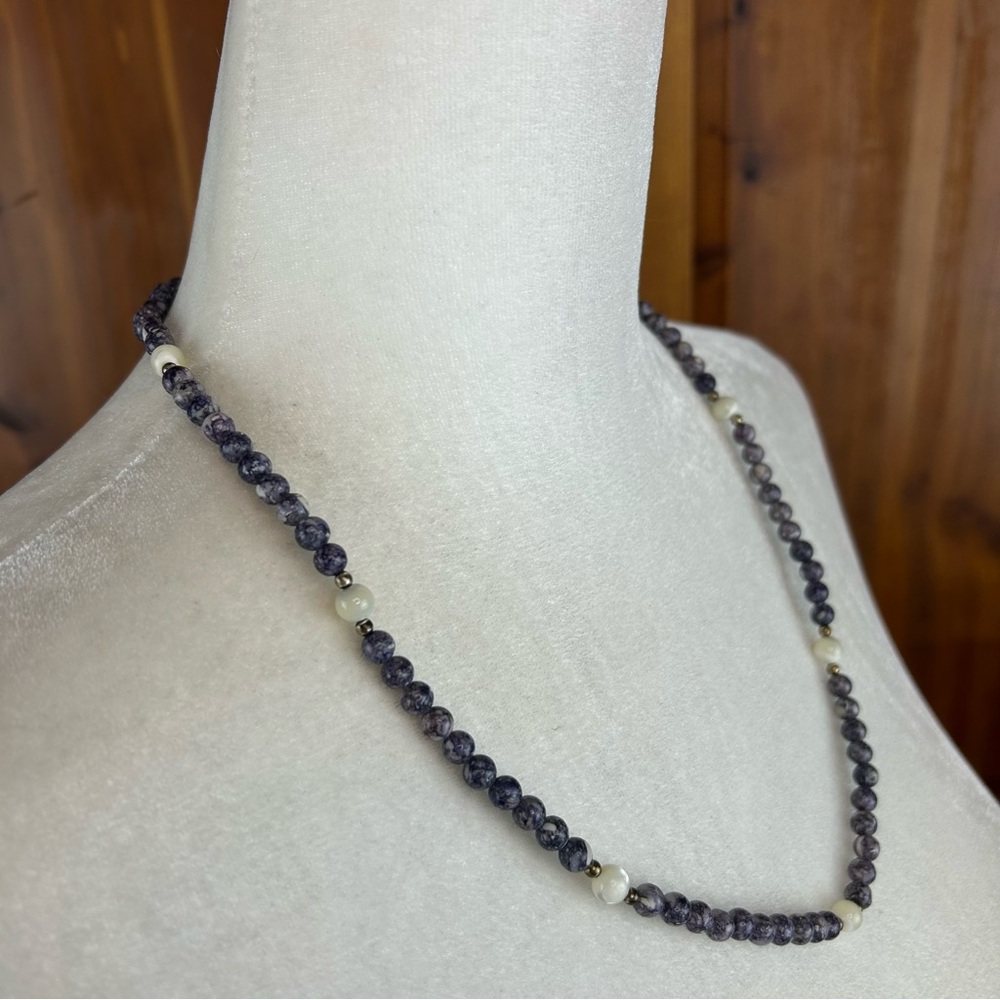 Vintage Tiffany Stone Beaded Utah Stone/Rare Healing Necklace Sterling Silver - Picture 4 of 16